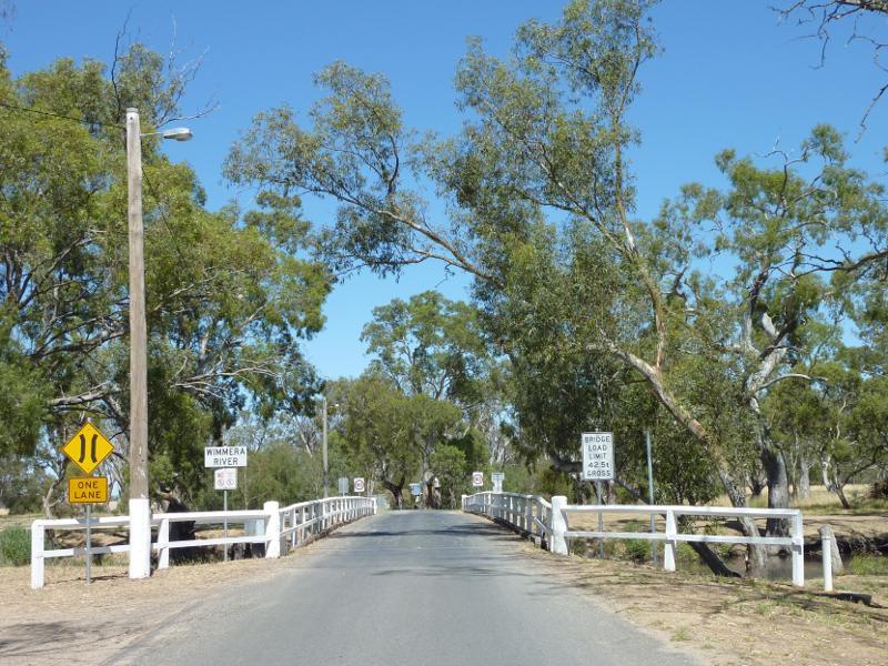 Dimboola - Wimmera River at Wimmera Street bridge - View south-west along Wimmera St towards bridge over river