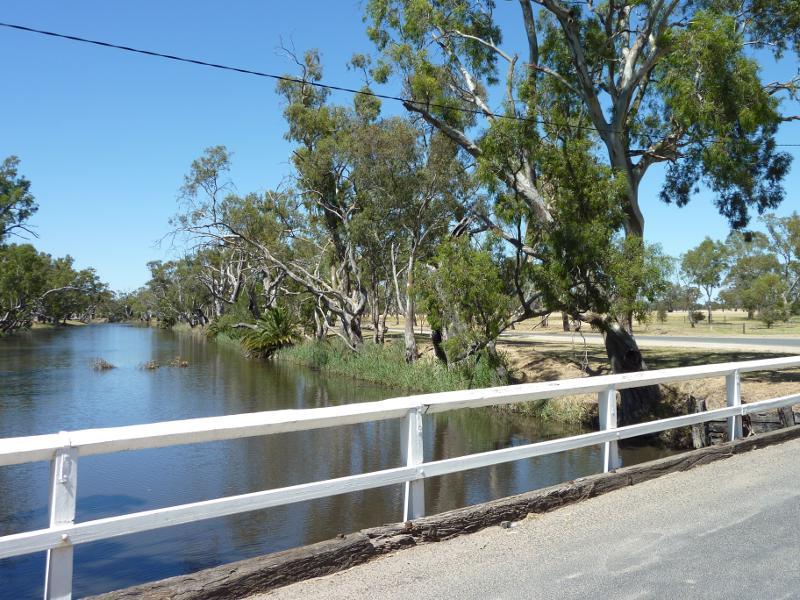 Dimboola - Wimmera River at Wimmera Street bridge - View south along river and Horseshoe Bend Rd from bridge