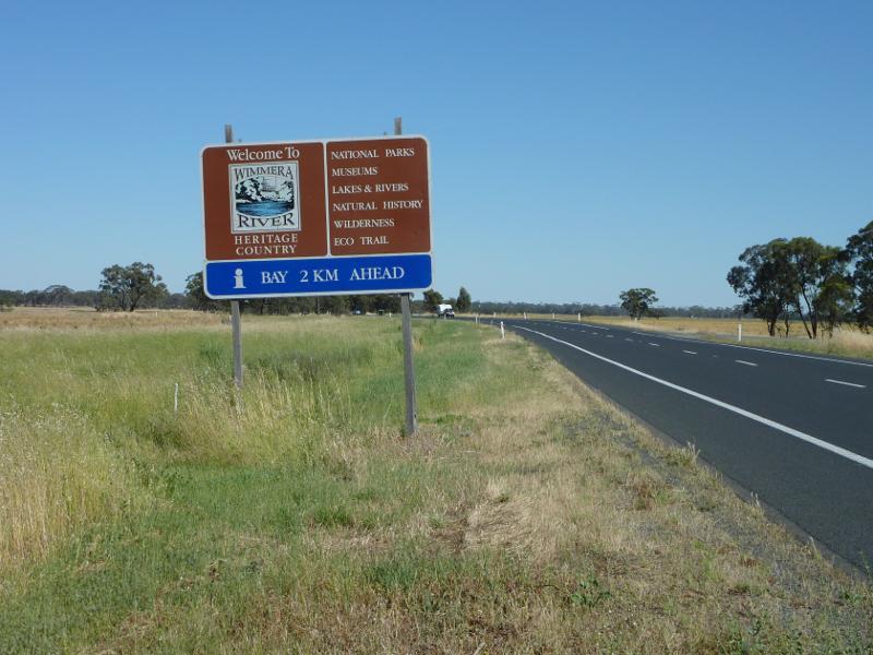 Dimboola - Western Highway, south-east of Dimboola - View north-west along Western Hwy, 5 kilometres from Dimboola