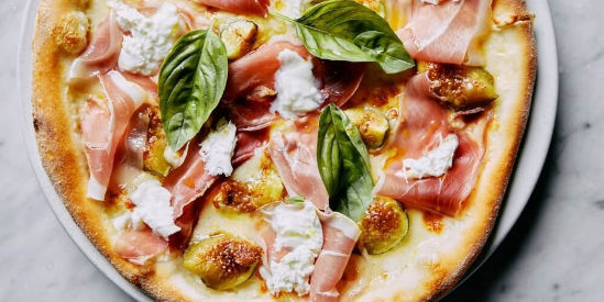 Renzo's Bar, Docklands