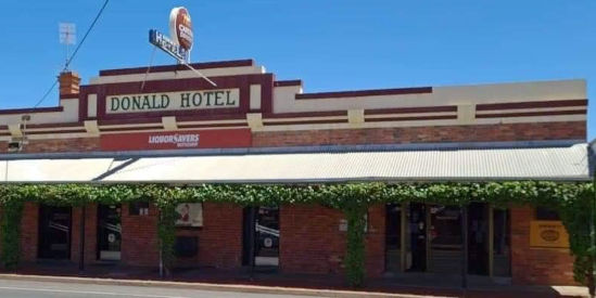 Donald Hotel, Donald