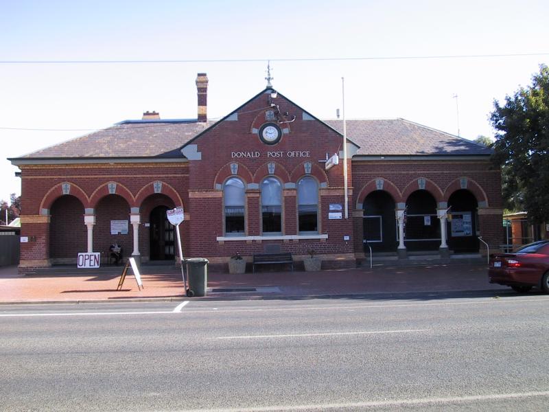Donald - Shops and commercial centre, Woods Street: Donald Post Office, Woods St