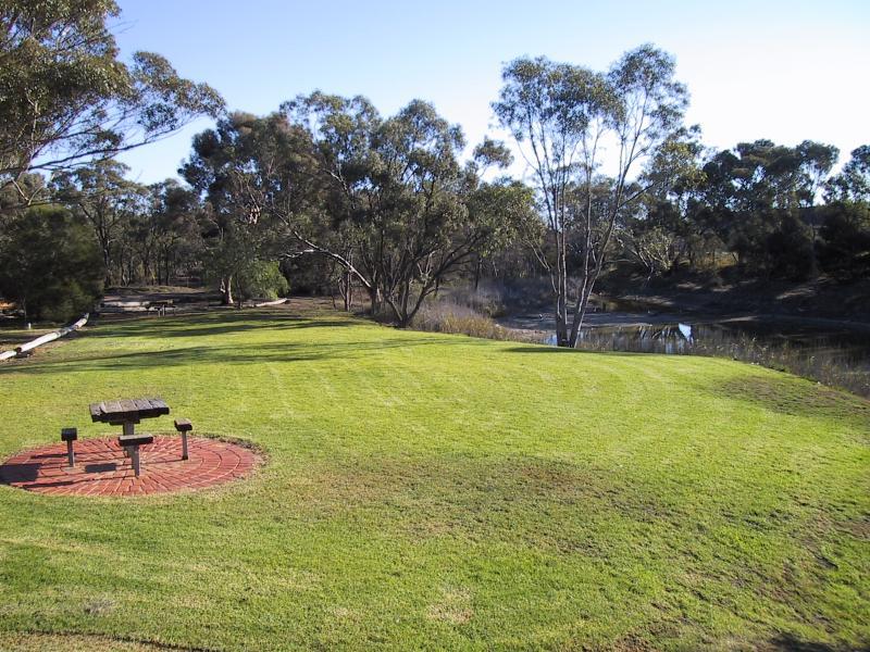 Donald - Apex Park and Scilleys Island, Richardson River, Aitken Avenue: Apex Park