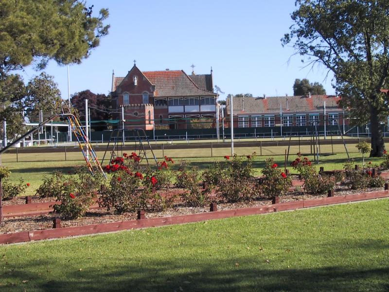 Donald - Memorial Park, corner of Campbell Street and Houston Street: View through park towards school