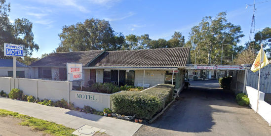 Riverside Motel