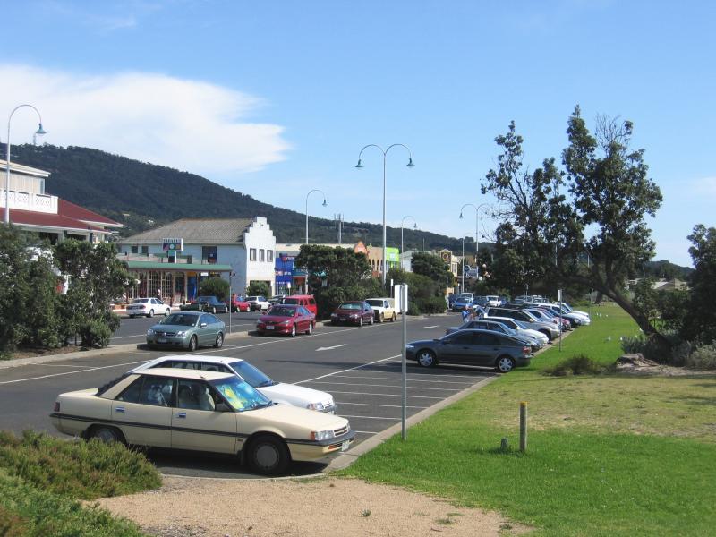 Dromana - Shops and commercial centre, Point Nepean Road: View south-west along car park and foreshore on Point Nepean Rd between Carrigg St and Beach St