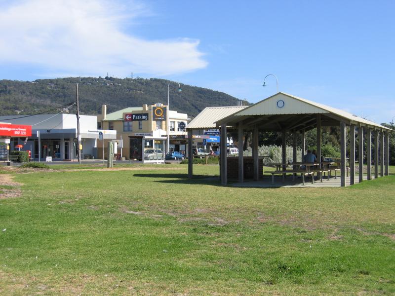 Dromana - Coast near Dromana Pier and Dromana Foreshore Reserve: View south-west along foreshore towards shops on Point Nepean Rd near Beach St