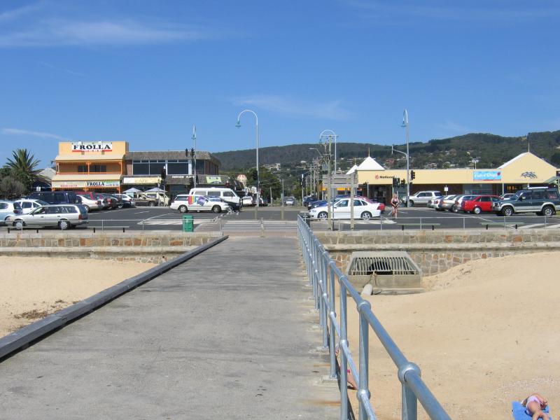 Dromana - Coast near Dromana Pier and Dromana Foreshore Reserve: View along Dromana Pier towards shops