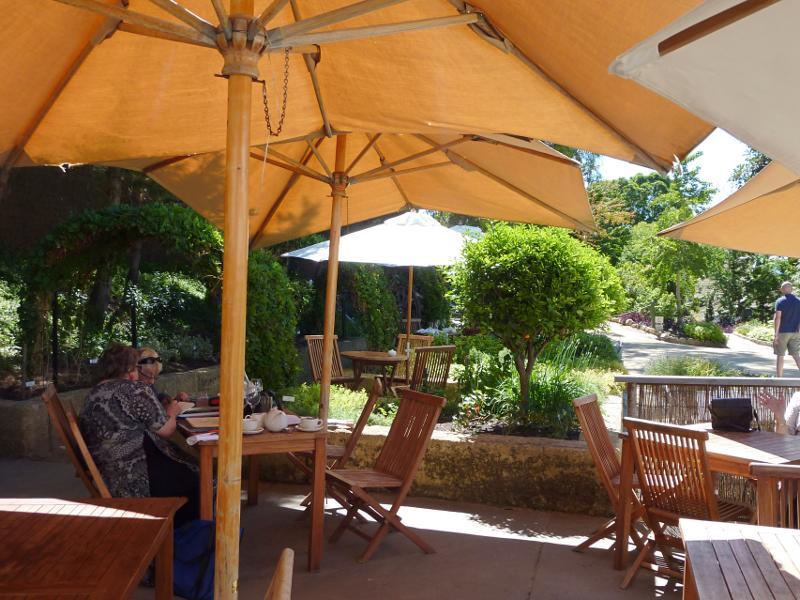 Dromana - Heronswood, Latrobe Parade: Outdoor tables at cafe