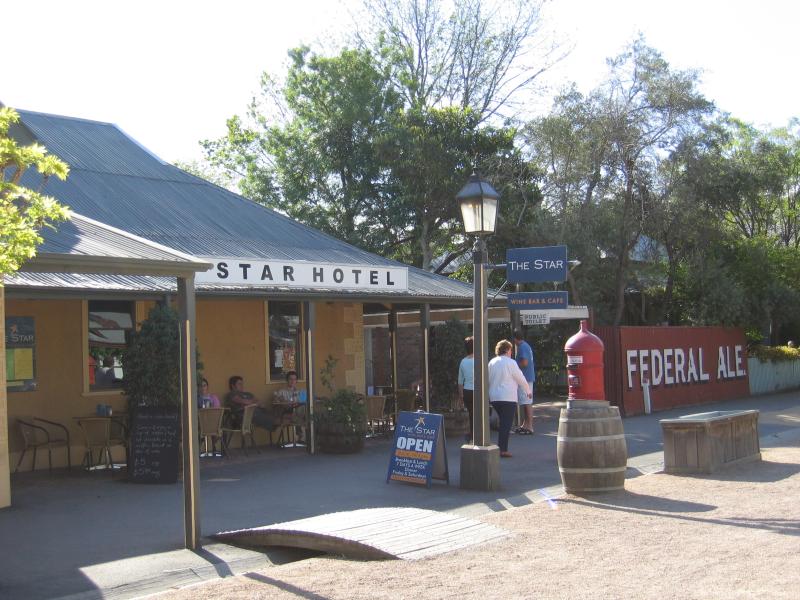 Echuca - The historic Port of Echuca: Star Hotel, Watson St