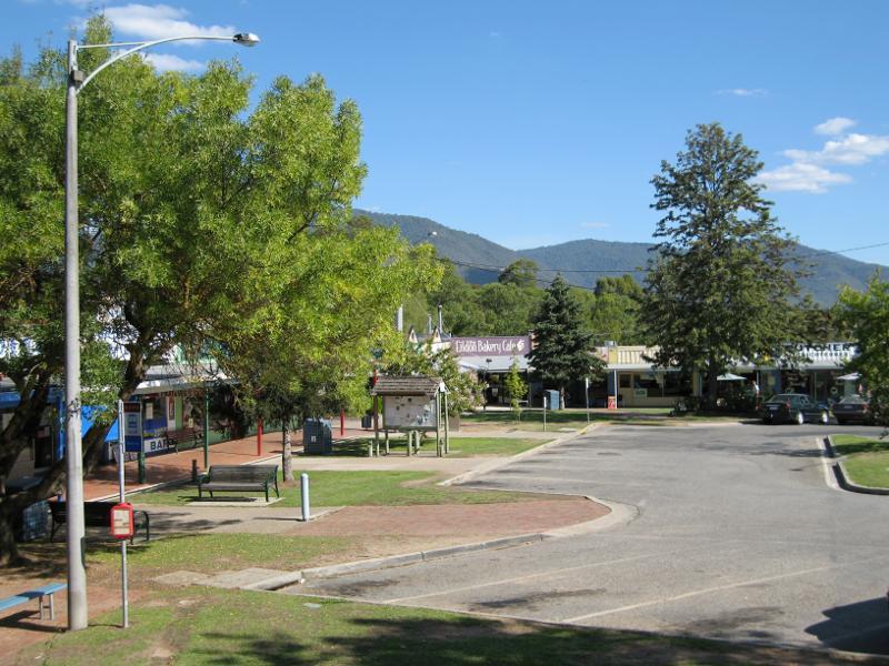 Eildon - Commercial centre and shops, Main Street: View south-west across lawns and car park in front of shops