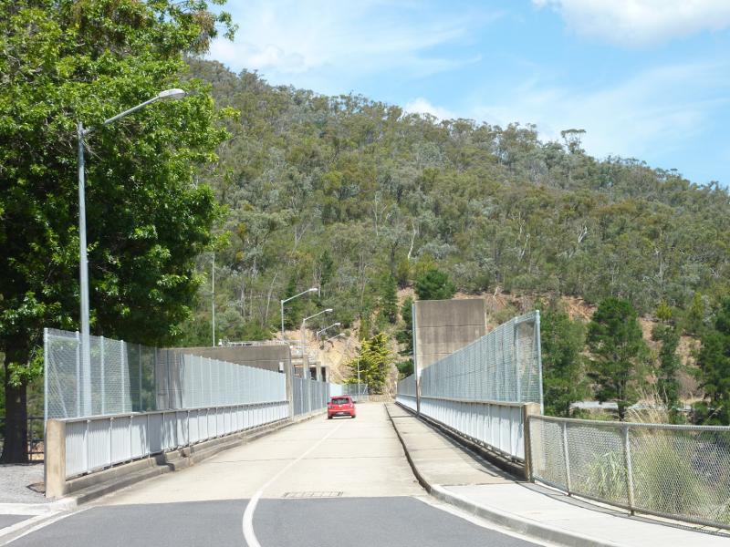 Eildon - Spillway, Embankment Road: View south-east along Embankment Rd towards spillway