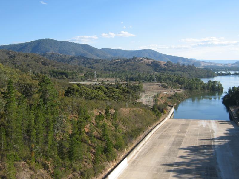 Eildon - Spillway, Embankment Road: View south-west along spillway from Embankment Rd