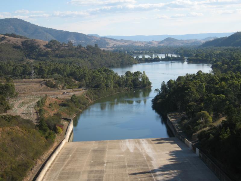 Eildon - Spillway, Embankment Road: View south-west along spillway from Embankment Rd