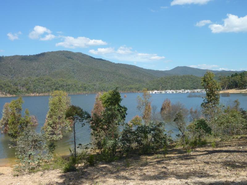 Eildon - Boat ramp at Jerusalem Inlet, Jerusalem Creek Road: South-easterly view along inlet