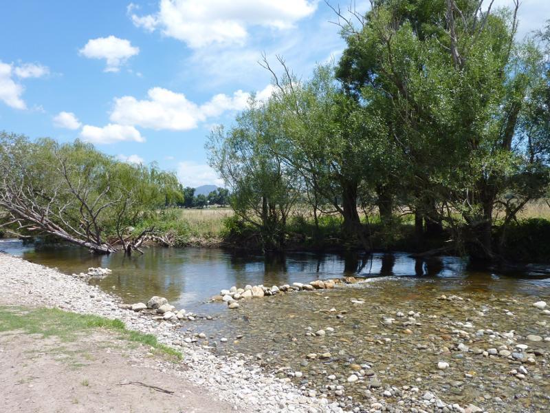 Eildon - Rubicon River, Taggerty-Thornton Road south of Thornton: View across Rubicon River from parkland