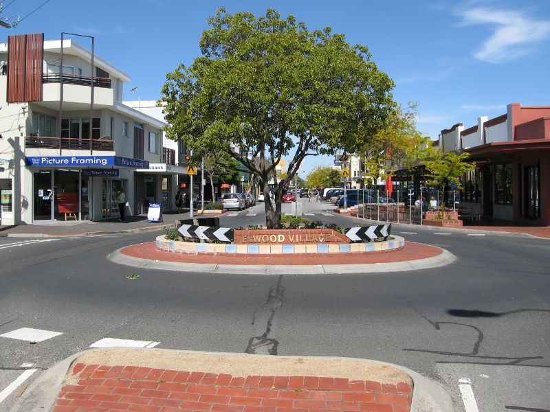 Elwood photos - Travel Victoria: accommodation & visitor guide