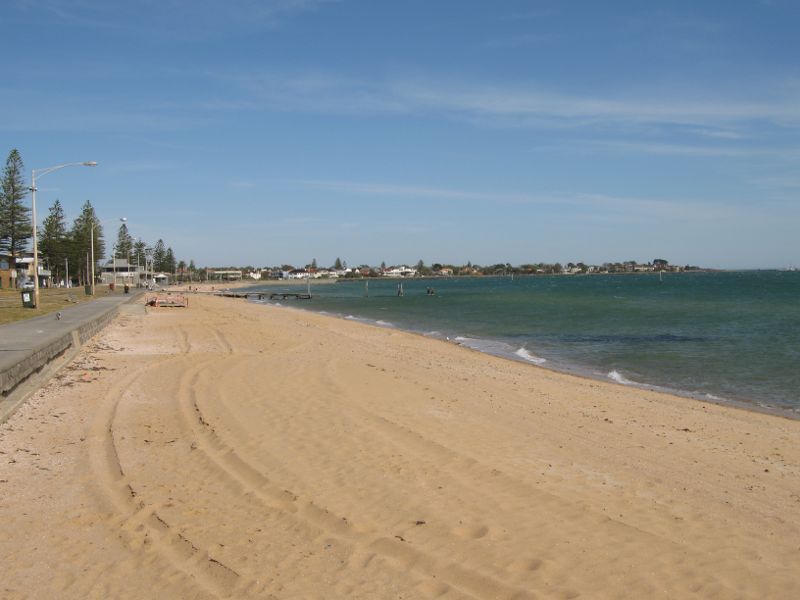 Elwood - Elwood Beach and coastline between Point Ormond and diversion drain - View south-east along beach towards angling and sailing club