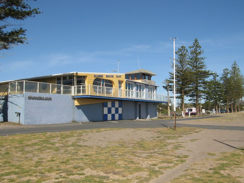 Elwood - Elwood Beach and coastline between Point Ormond and diversion drain: Elwood Sailing Club