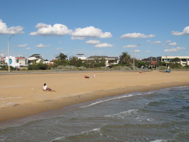Elwood - Beach and coastline at diversion drain at end of Head Street: Beach south of diversion drain