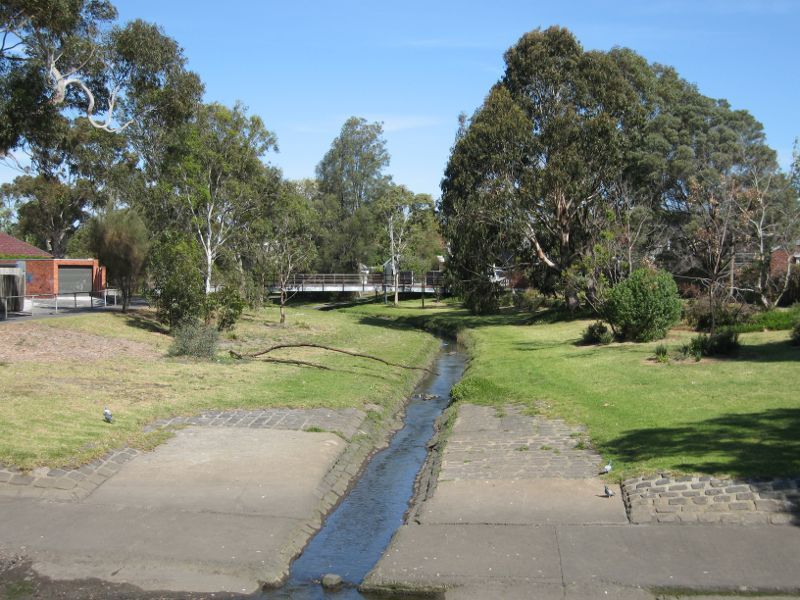 Elwood - Around Elwood - View south-east along Elwood Canal at Glen Huntly Rd