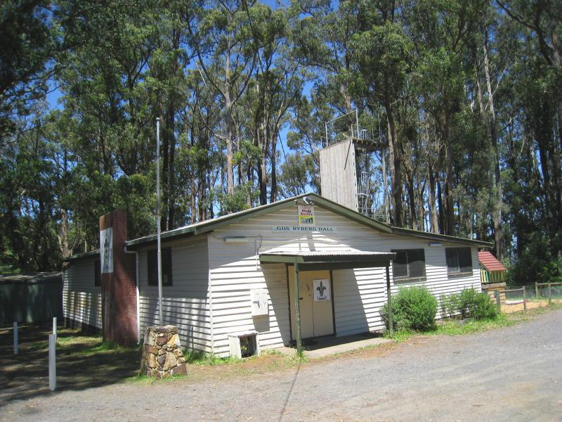 Emerald - Around Emerald: Scout hall and abseiling tower, Kilvington Dr near Benson St
