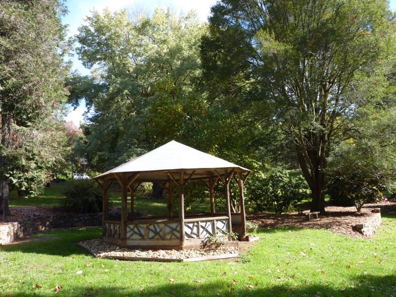 Emerald - Emerald Lake Park: Rotunda at Nobelius Heritage Park