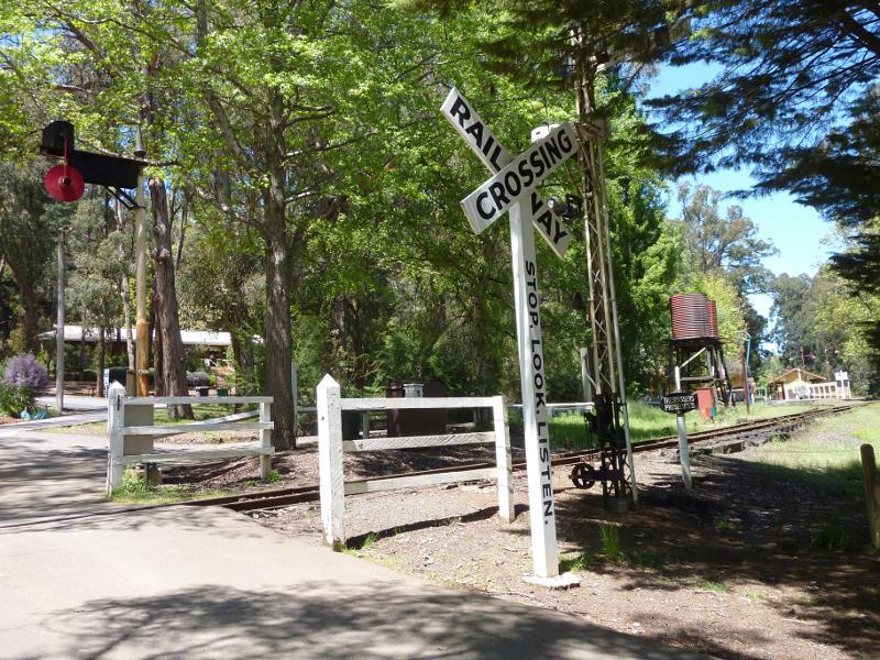 Emerald - Emerald Lake Park: Puffing Billy railway crossing on north side of Lakeside station
