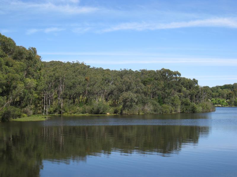 Emerald - Aura Vale Lake at Aura Vale Road: South-easterly view of lake