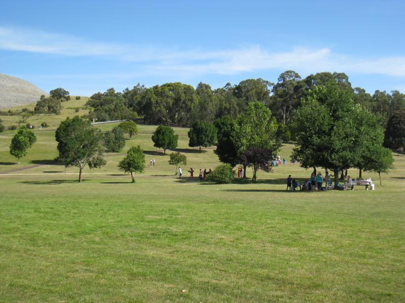 Emerald - Cardinia Reservoir Park: Lawns