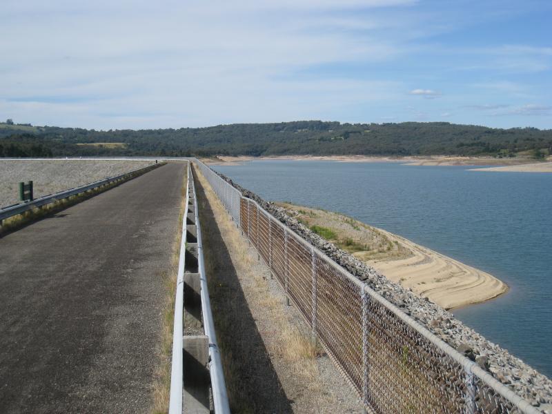 Emerald - Cardinia Reservoir Park: View north along dam wall near water outlet tower