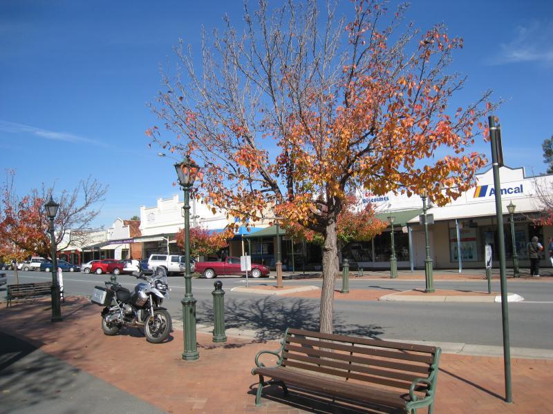 Euroa - Commercial centre and shops, Binney Street and Railway Street: View south along Binney St between Brock St and Railway St