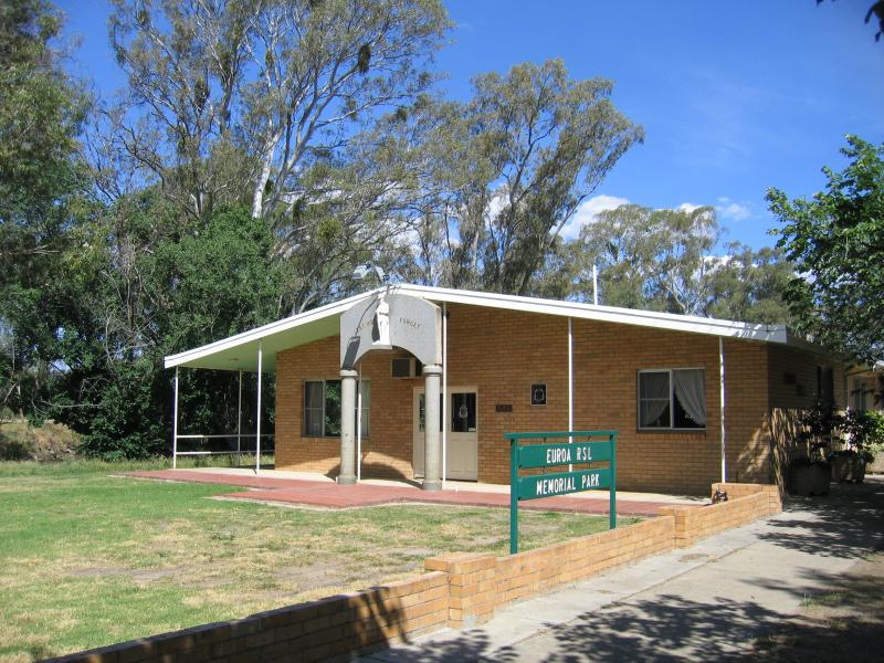Euroa - Kirkland Avenue: Euroa RSL, corner Kirkland Av and Brock St