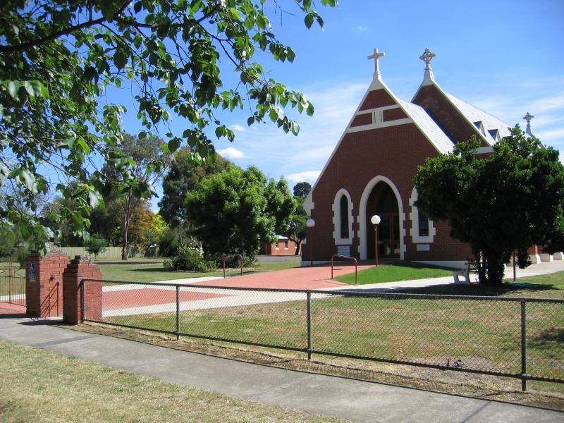 Euroa - Kirkland Avenue: Catholic Church, corner Brock St at Kirkland Av