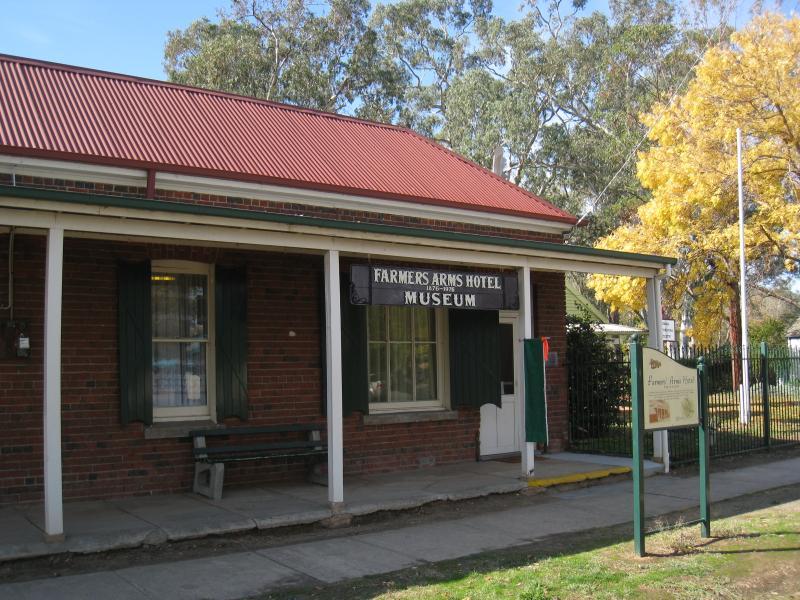 Euroa - Farmers Arms Museum, Kirkland Avenue: Farmers Arms Hotel (part of the museum), Kirkland Av opposite Bury St