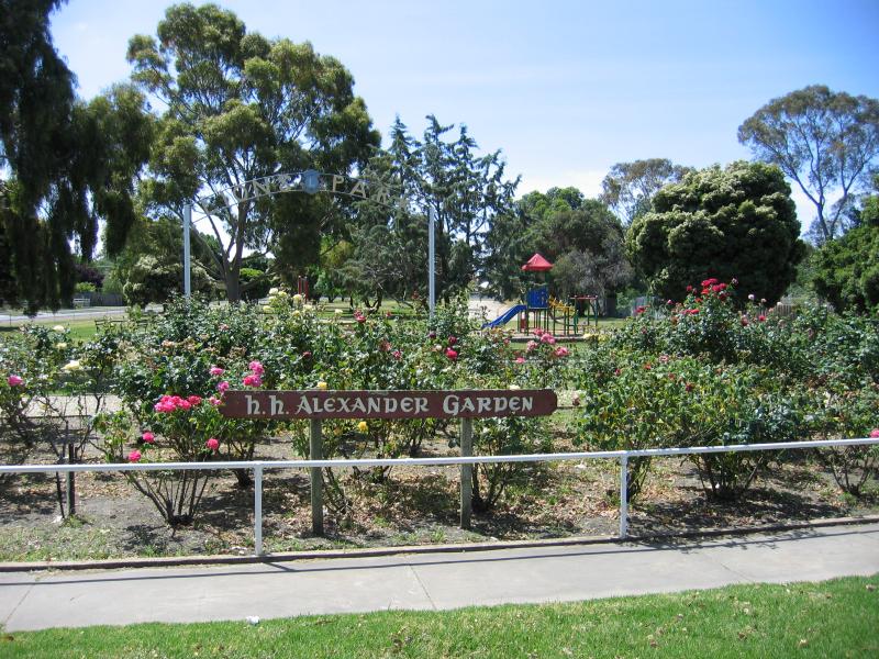 Euroa - Around Euroa and outskirts: H.H. Alexander Garden, Lions Park, corner Euroa Main Road and Hemley Av