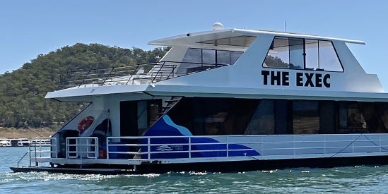 Waters Edge Eildon Houseboat Hire