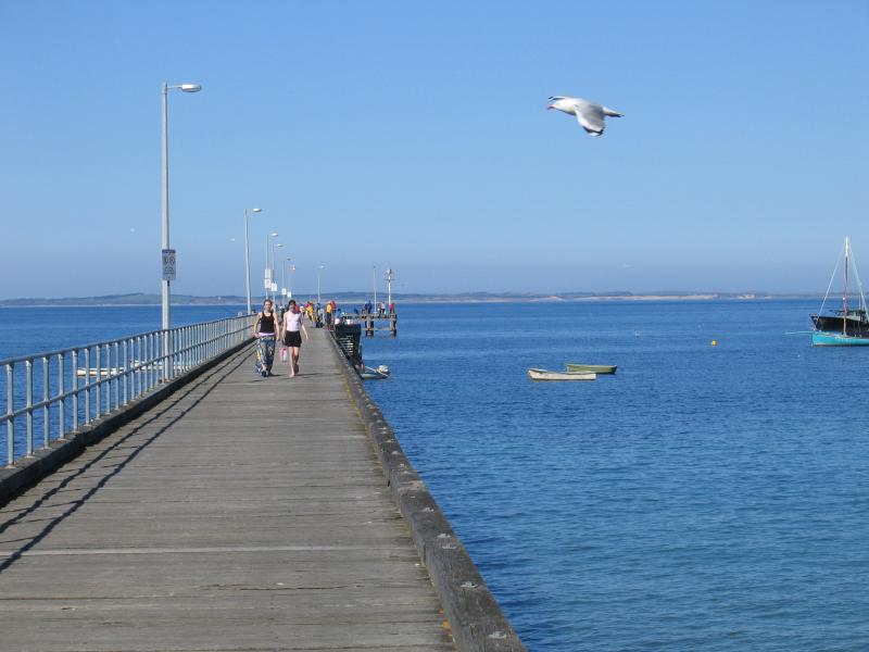 Flinders - Flinders Jetty and foreshore: View out along jetty