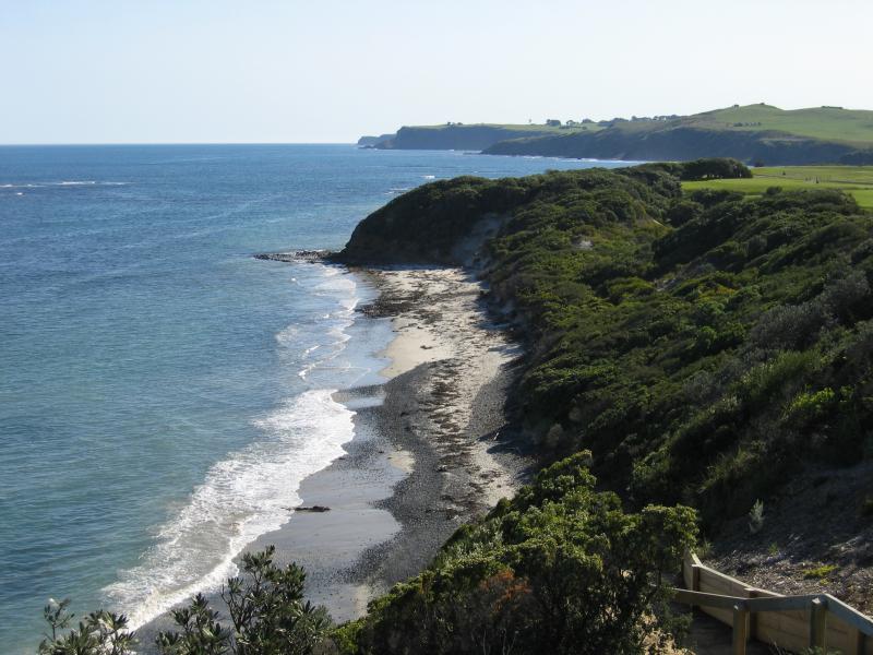 Flinders - Coast along Bass Strait and Ocean Beach: View west along coast from lookout near entrance to Navy Training Facility