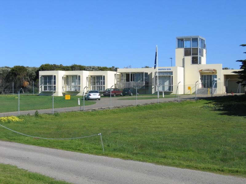 Flinders - Coast along Bass Strait and Ocean Beach: Gunnery School, Navy Training Facility, Golf Links Rd