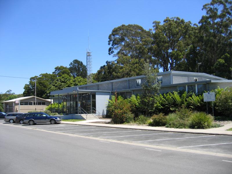 Foster - Shops and commercial centre, Main Street and Station Street: Foster Senior Citizens Centre, view west along Main St at Nelson St