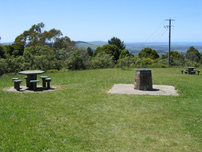 Foster - Lookout, South Gippsland Highway at Foster North: Picnic tables at lookout