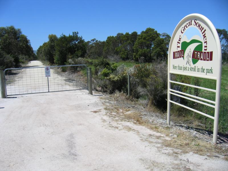 Foster - Great Southern Rail Trail crossing at Promontory Road: View east along rail trail