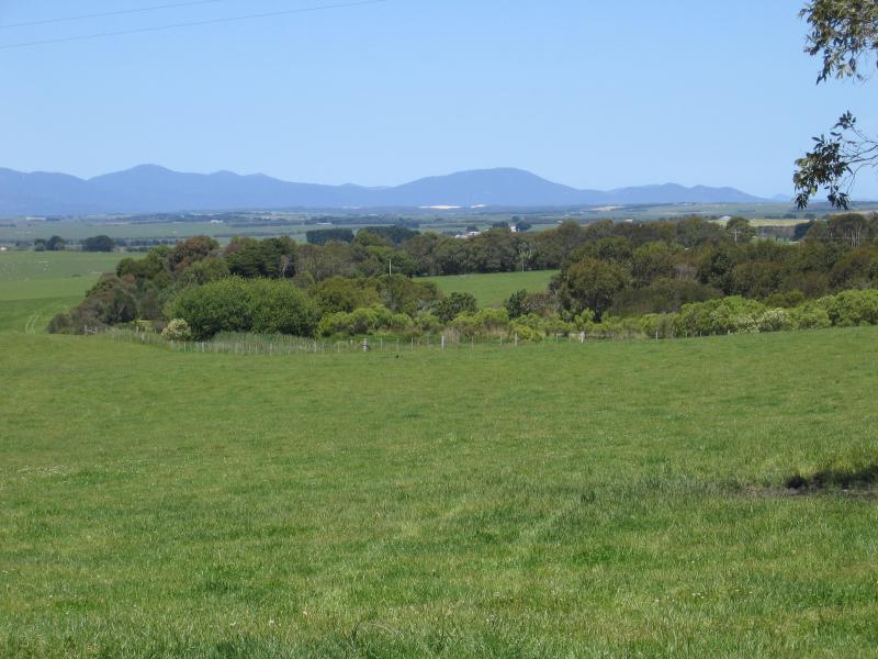 Foster - Views from Promontory Road at Old Yanakie Road: View south-east towards Wilsons Promontory