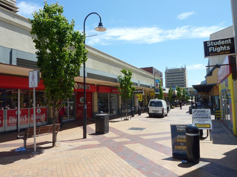 Frankston - Shops and commercial centre between Nepean Highway and Young Street - View west along Station St Mall at Clyde St