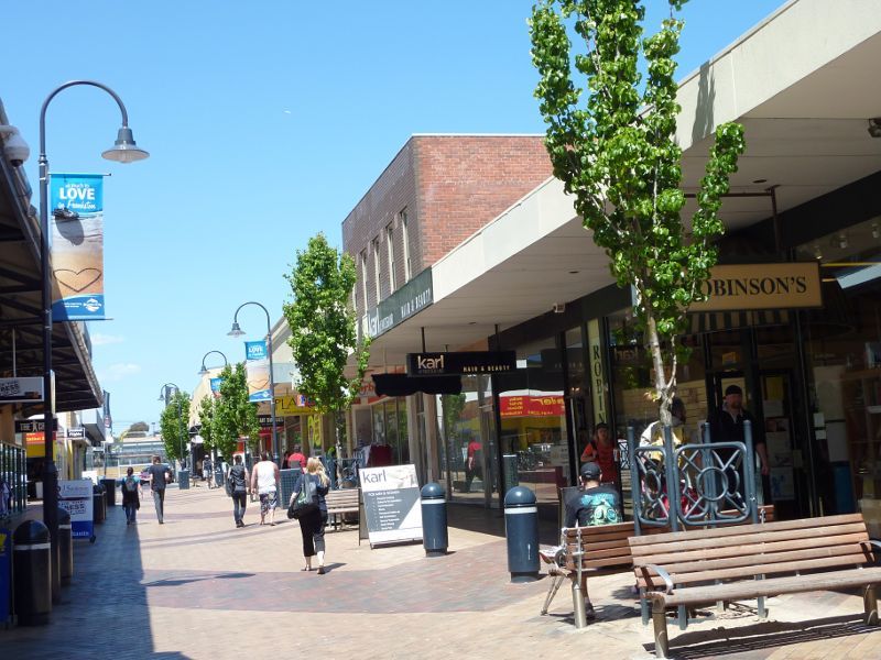 Frankston - Shops and commercial centre between Nepean Highway and Young Street - View east along Station St Mall