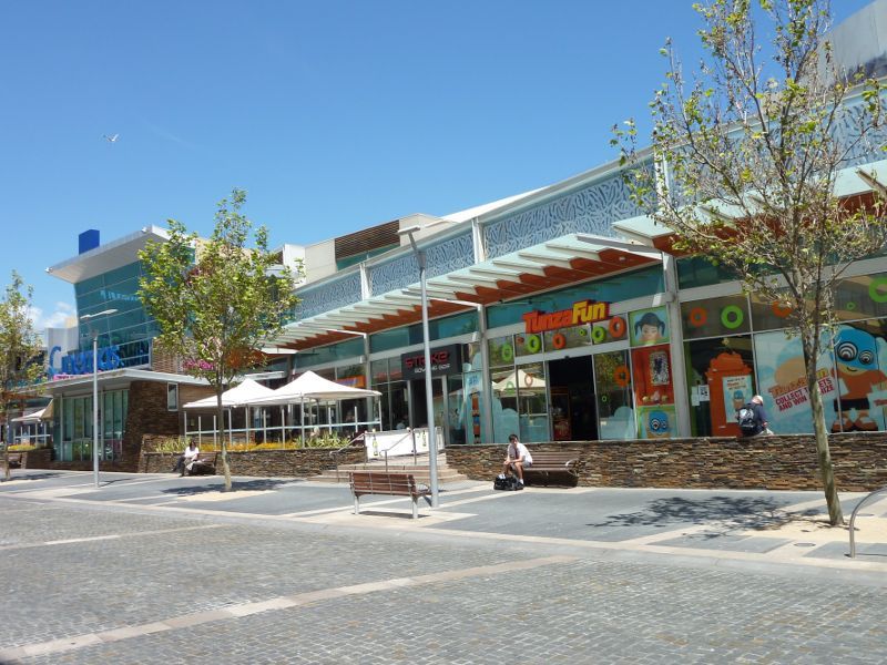 Frankston - Shops and commercial centre between Nepean Highway and Young Street: South side of Wells St at Bayside Entertainment Centre