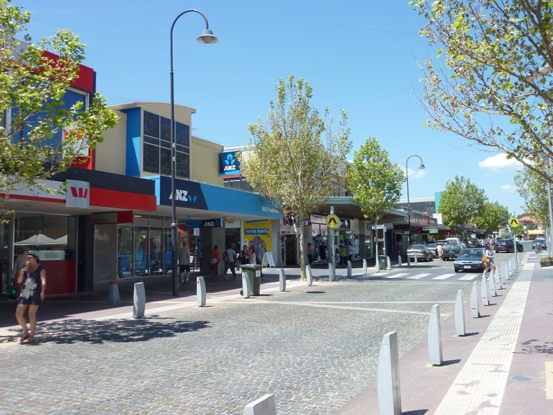 Frankston - Shops and commercial centre between Nepean Highway and Young Street: View east along Wells St towards Shannon St Mall