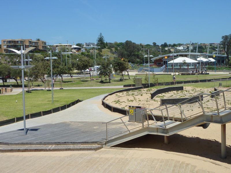 Frankston - Frankston Waterfront and Frankston Pier, Pier Promenade: Southerly view from Landmark Bridge towards restaurants and lawns