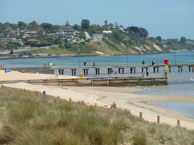 Frankston - Beach between Frankston Life Saving Club and Kananook Creek: South-westerly view towards Frankston Pier and Olivers Hill